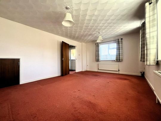 4 bedroom detached house to rent - Photo 1