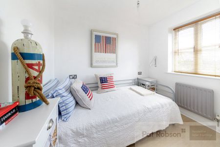 Middlewood Park, Newcastle Upon Tyne - Photo 5