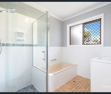 7 Howlett Street, QLD 4655, Urangan - Photo 4