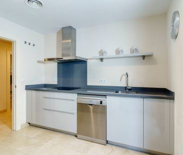 Apartment in Los Flamingos, Costa del Sol - Photo 5