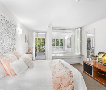 Corner coastal retreat – Furnished apartment moments from the beach - Photo 5