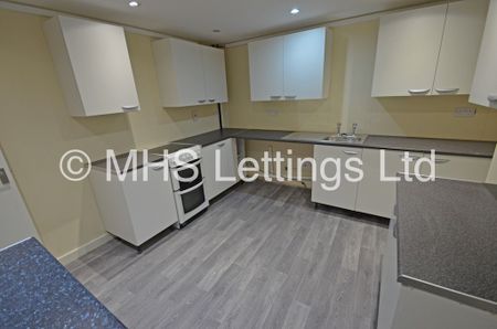 217 Woodhouse Street, Leeds, LS6 2NY - Photo 5