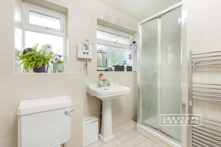 3 bedroom semi-detached house to rent - Photo 2