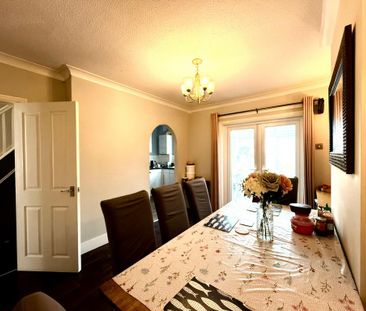 4 bedroom terraced house to rent - Photo 3