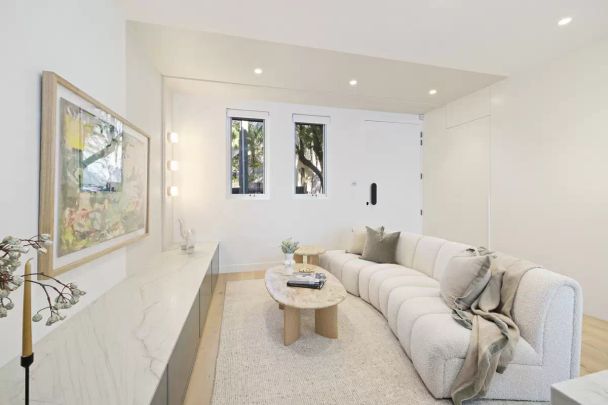 31 Augustus Street, Enmore - Photo 1