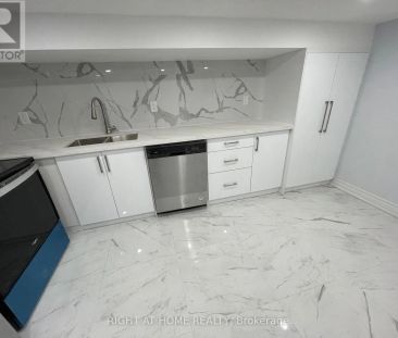 477 OSSINGTON AVENUE - Photo 2