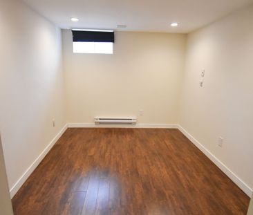 For Lease - 205 Innisfil Street Unit# B, Barrie, Ontario - Photo 5