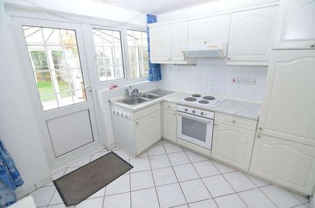 Oakley Park, Bexley, DA5 - Photo 3