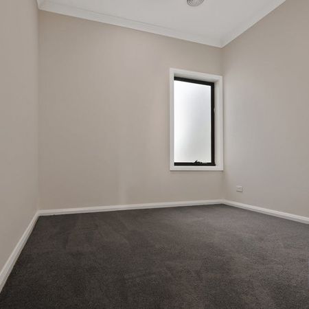 A well-presented home offering exceptional comfort and convenience.. - Photo 3