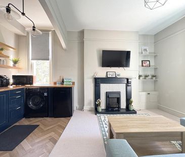 1 bedroom flat to rent - Photo 2