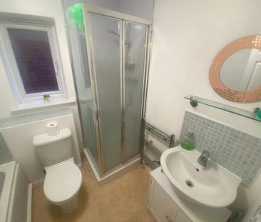 2 bedroom end of terrace house to rent - Photo 4