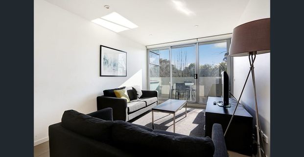 Two bedroom apartment in the heart of Box Hill ( Gas Bill included) - Photo 1