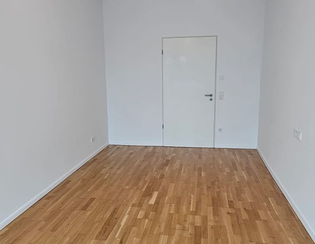 Sehr schöne sanierte 2 Zimmer Wohnung mit Balkon in Moers zu vermieten - Photo 1