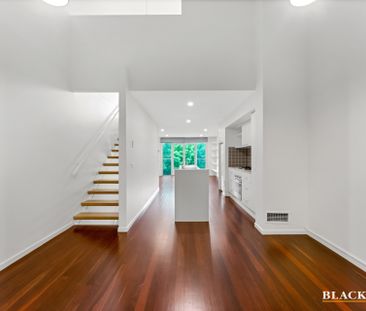 8 Bluebell Street, O'Connor ACT 2602 - House For Rent | Domain - Photo 3