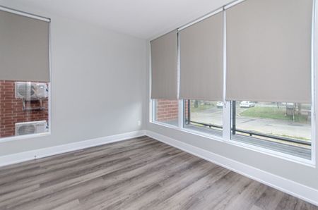 For Lease - 1295 Summerville Avenue Unit# 303, Carlington - Central Park, Ontario - Photo 4