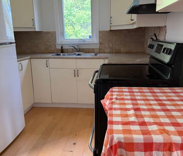 For Lease - 55 Craigmore Crescent, Toronto, Ontario - Photo 3