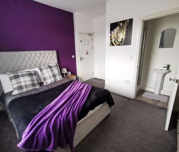 1 bedroom in a house share to rent - Photo 3