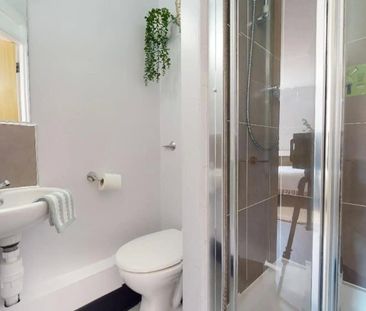 Room in a Shared Flat, Granby Row, M60 - Photo 6