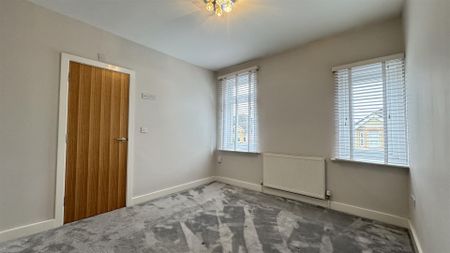 3 Bedroom House - Photo 4