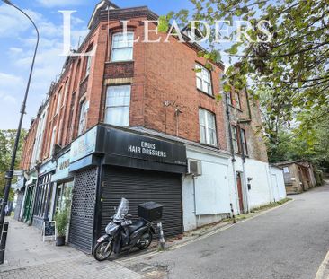 1 bedroom in a house share to rent - Photo 2