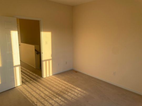 For Lease - 2559 Longfields Drive Unit# 24, Barrhaven, Ontario - Photo 1