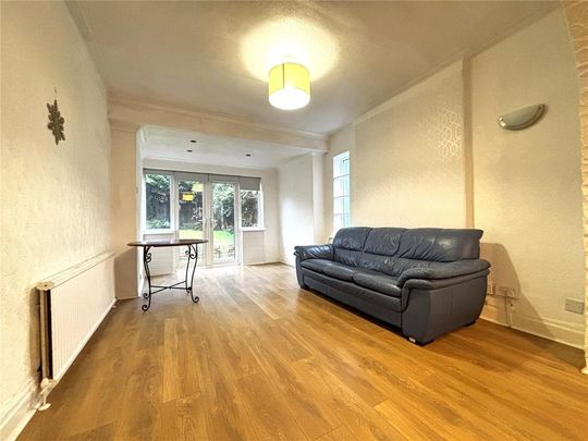 3 bedroom detached house to rent - Photo 1