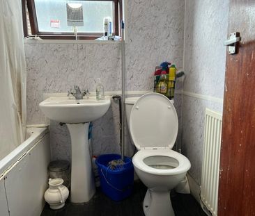 1 Bed Terraced House, Grove Green Road, E11 - Photo 5