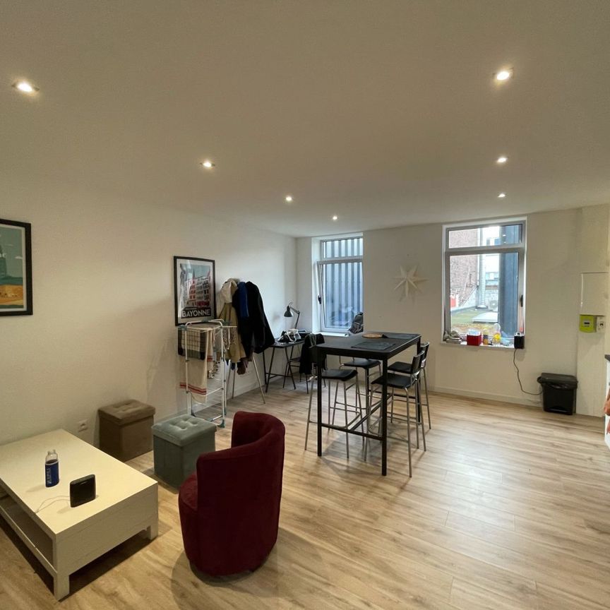 Location Appartement 3 pièces 54m² LILLE 59000 - Photo 1