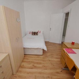 Standish Road, Fallowfield, Manchester, M14 - Photo 1