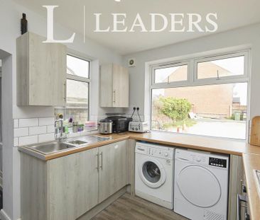 1 bedroom in a house share to rent - Photo 5