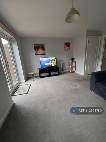 1 bedroom in a house share to rent - Photo 3