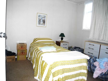 2 Bedroom home - Photo 4