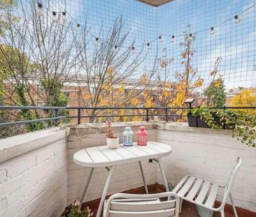 Canonbury Crescent, Islington, London, N1 - Photo 2