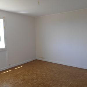 Appartement à DOMFRONT EN POIRAIE 65.00 m² - Photo 3
