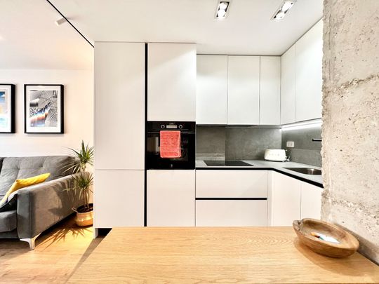 Piso de alquiler en Gran Via Germanias, Russafa - Photo 1