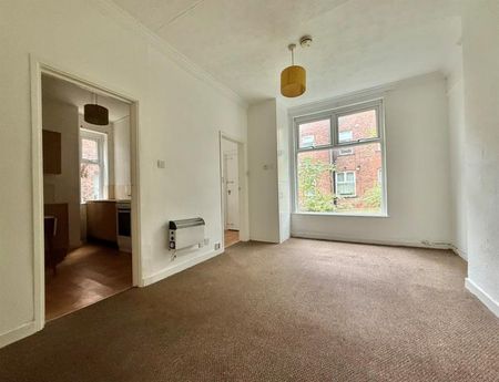 Apartment Available Arranging tenancy - Photo 3