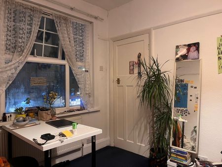 Room in a Shared House, London, N7 - Photo 4