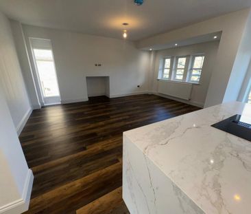 4 bedroom semi-detached house to rent - Photo 1