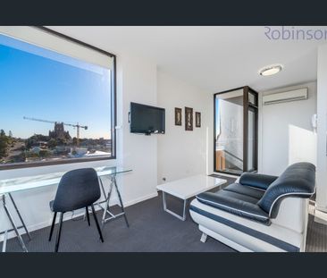 Fully furnished one bedroom apartment with fabulous coastal views f... - Photo 1