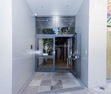 Apartamento com 1 quarto e 27m² para alugar em Centro Histórico, Po... - Foto 2