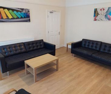 6 bedroom house to rent - Photo 2