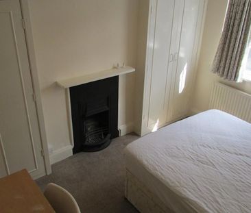 1 bedroom property to rent - Photo 2