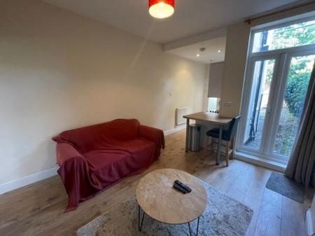 Clarendon Park Road, Leicester - Photo 2