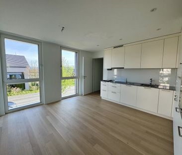 Attractive 3.5 room apartment: quiet, modern and centrally located - Photo 1