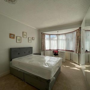 1 bedroom house of multiple occupation to rent - Photo 2