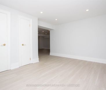 Detached Home For Lease | N8147164 - Photo 5