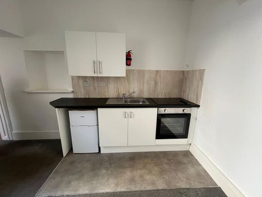 1 bedroom flat to rent - Photo 1