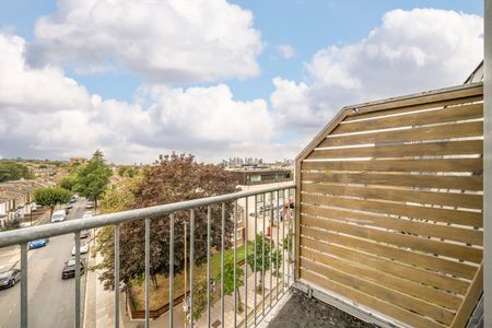 Floyd Road, Charlton, SE7, London - Photo 4
