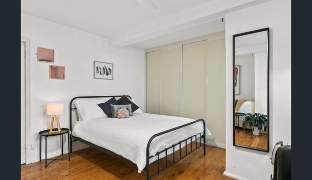 19/7 Greenknowe Avenue, Elizabeth Bay NSW 2011 - Apartment For Rent | Domain - Photo 1