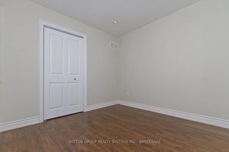 For Lease - 20 1/2 Delaney Crescent Unit# #1, Toronto, Ontario - Photo 5